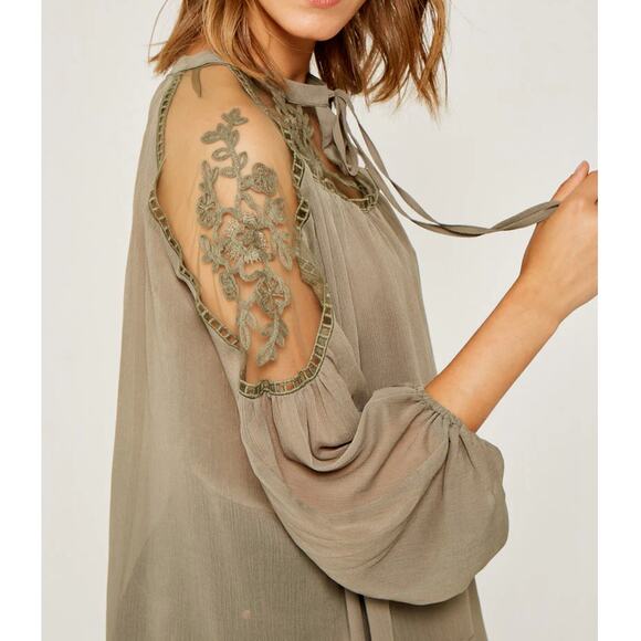 Hayden Sheer Lace Tie Front Peasant Top Olive Green Size Small Medium NWT - Picture 11 of 11